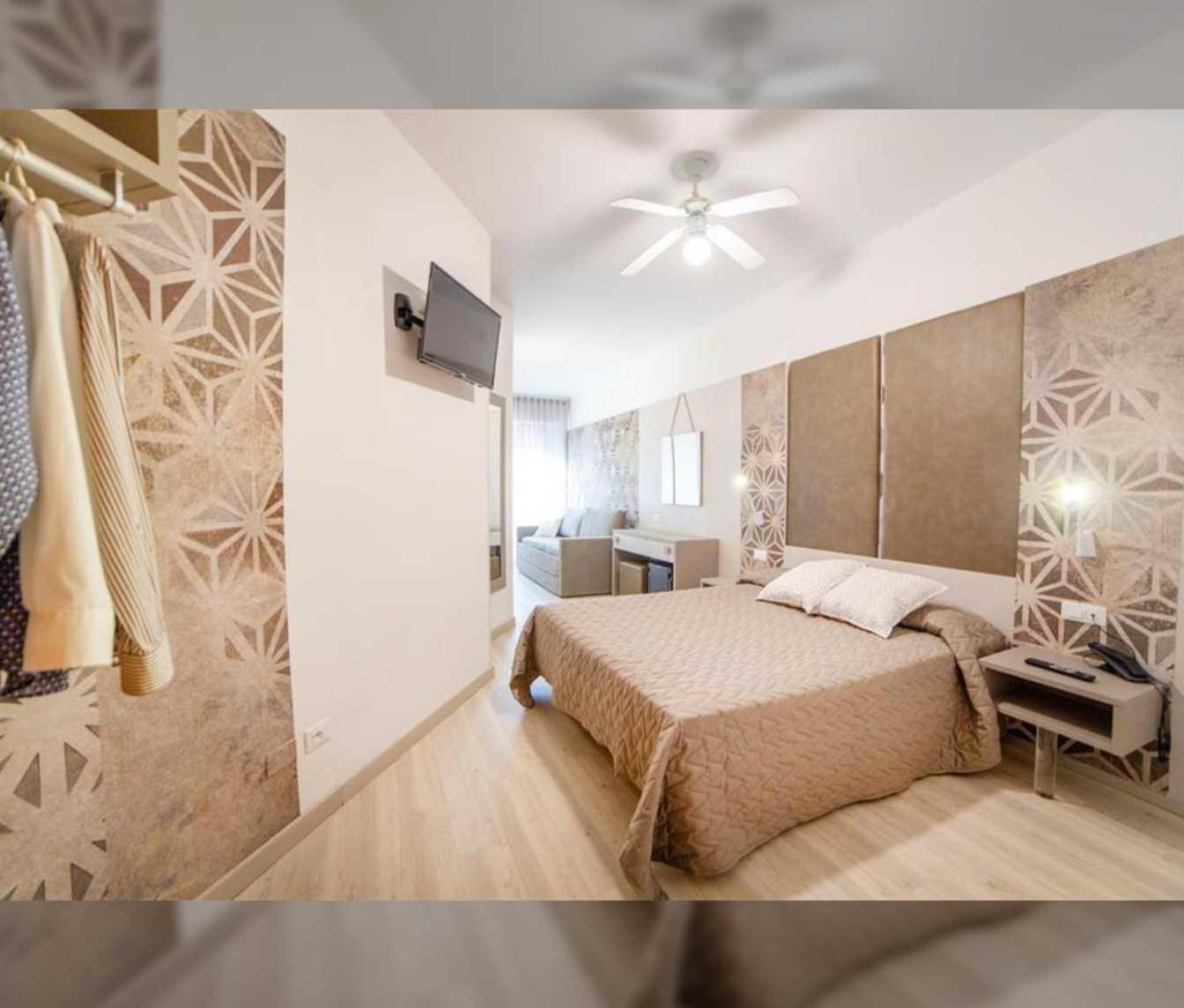 Hotel All'Orologio 3 Stelle Superior Caorle Exteriér fotografie